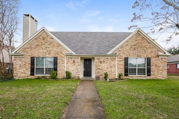 614 Melissa Ln Garland, TX 75040